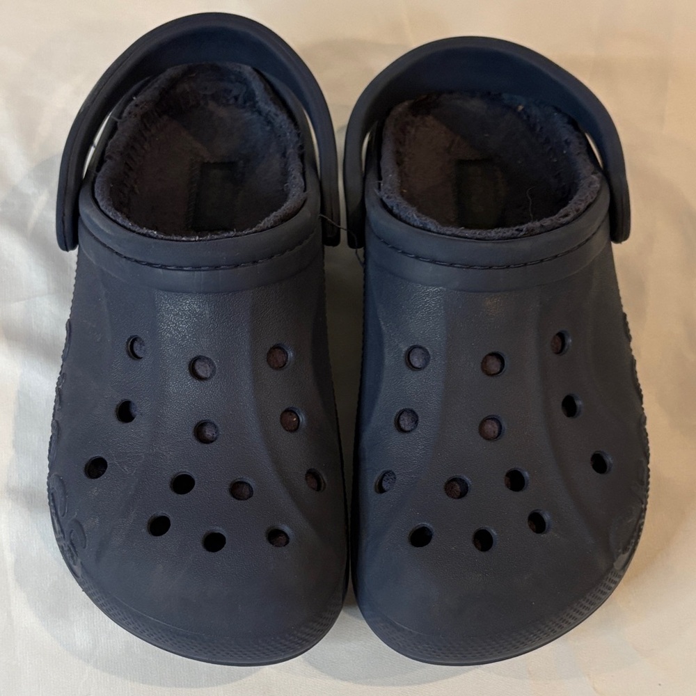 CROCS Kids/mens Dark Blue fleece lined Slippers